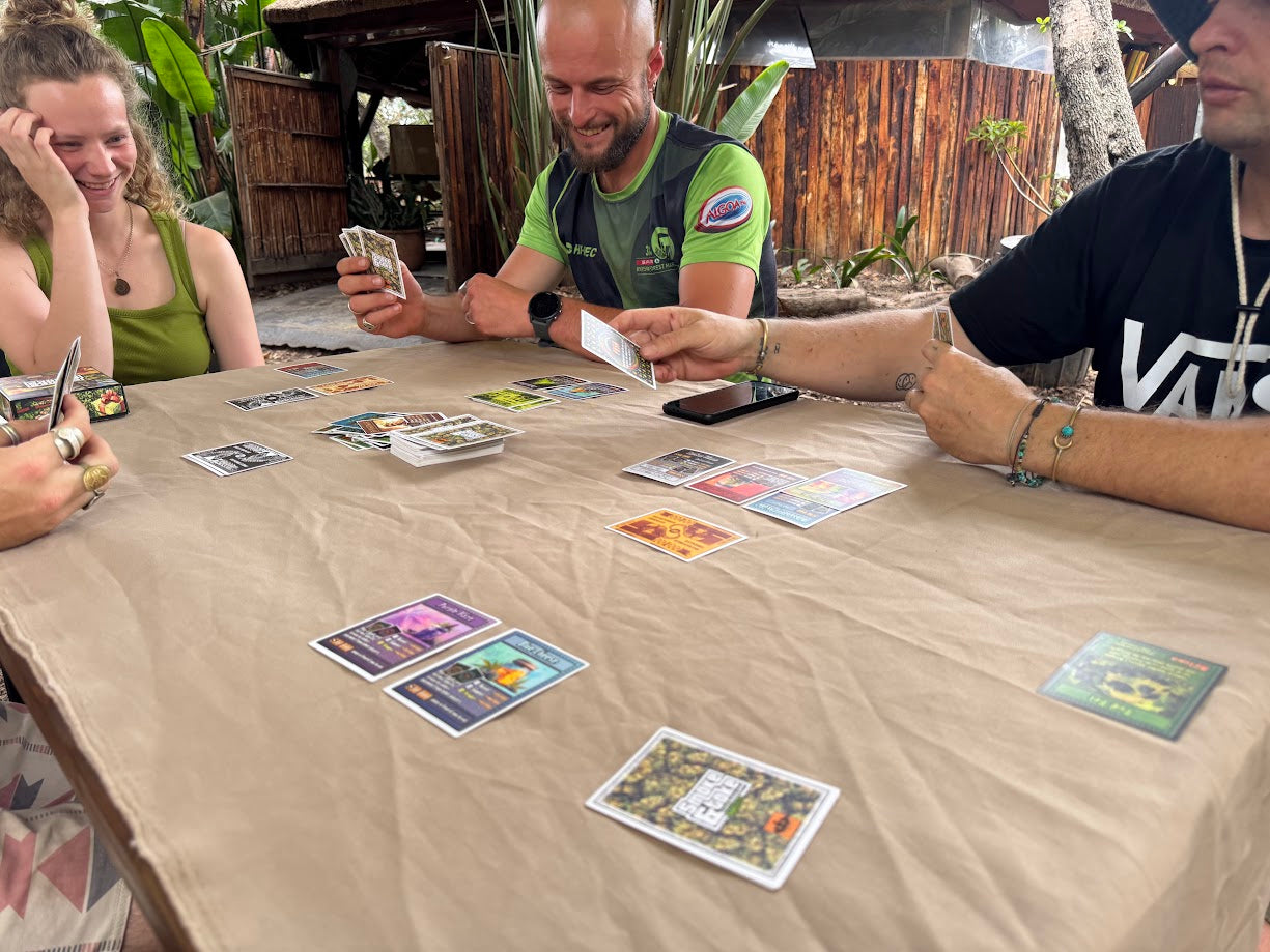 Smoke & Toke - Card Game